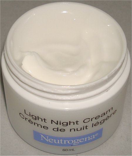 Neutrogena Light Night Moisturizer Review & Pictures