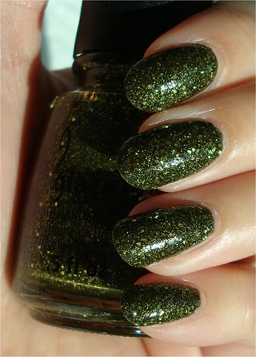 China Glaze It's Alive Swatches & Review