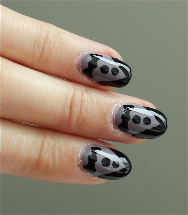 Natural Light Tuxedo Nail Art Tutorial & Pictures