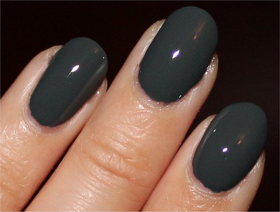 Zoya-Evvie-Swatch