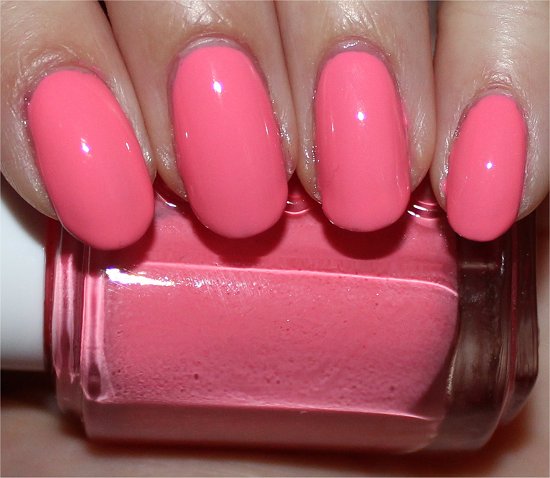 Knockout Pout Essie Swatch