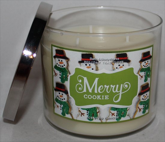 Bath & Body Works Merry Cookie Candle Review