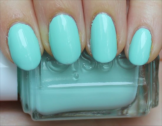 Essie Mint Candy Apple Swatch & Review