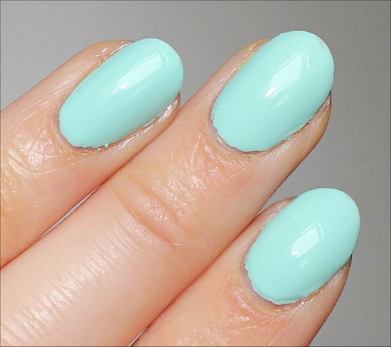 Essie Mint Candy Apple Swatch & Review