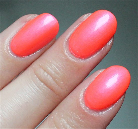 Nina Ultra Pro Pearly Brights Swatch