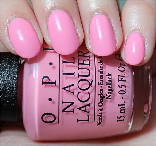 OPI Chic from Ears to Tail Swatch Couture de Minnie Swatches