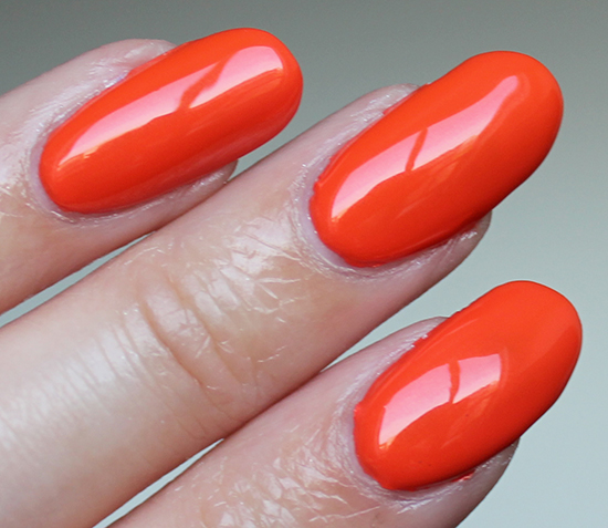 INGLOT O2M Breathable NailPolish 618 Swatches