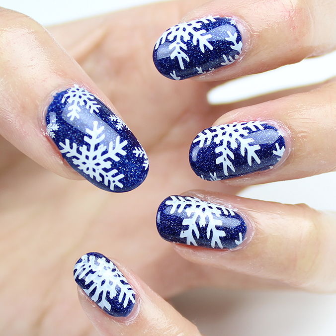 Winter Snowflake Nail Art