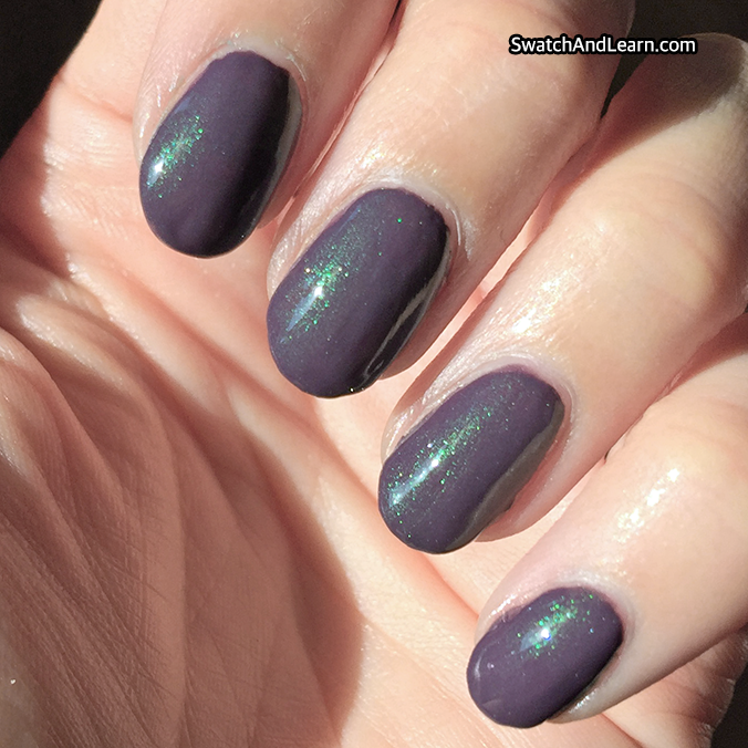 Essie Gel Couture Twill Seeker Swatch