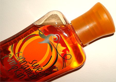 Bath & Body Works Sweet Cinnamon Pumpkin Shower Gel Review & Pictures